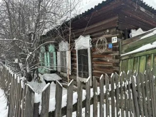 Жилой дом 29,7 кв.м Иркутская область Здание, назначение - жилой дом, площадью 29,7 кв.м, количество этажей: 1, в том числе подземных 0, кадастровый номер: 38:09:011704:1784, по адресу: Российская Федерация, Иркутская область, м.о. Киренский, г. Киренск, мкр. Мельничный, ул. Северная, д. 37/2. Вид…