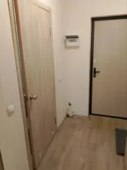 Квартира общей площадью 22,4 кв.м. расположена по адресу: Республика Удмуртия, г. Ижевск, город Машиностроителей, д. 100б, кв. 42.