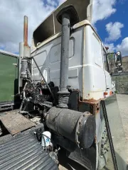 МАЗ-642205-020, 2005 грузовой-тягач седельный VIN Y3M64220550000790, год изготовления 2005, марка, модель ТС: МАЗ-642205-020, наличие ПТС транспортного средства: есть, год выпуска: 2005, VIN номер: Y3M64220550000790