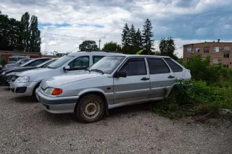 ВАЗ 21140 LADA SAMARA 2005 года выпуска, цвет кузова светло-серебристый металлик. Пробег 100000 км. VIN: XTA21140064116980. Государственный регистрационный знак С 051 ХН 48.