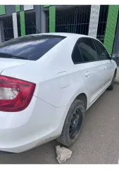 Skoda Rapid 2016 года, 110 л.с., 800000 км, АКПП. Транспортное средство: марка/модель – Skoda Rapid, год выпуска – 2016, VIN – XW8AC1NHXHK100305, гос.номер – К108СЕ193. Пробег автомобиля 800 тыс. ТС не на ходу.