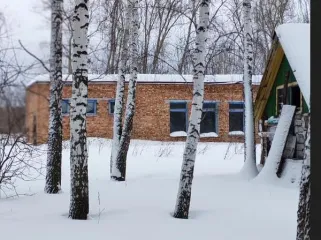 Нежилое здание (школа) 1774,3 кв.м, котельная 212,3 кв.м, земельный участок 2860 кв.м, Республика Башкортостан. Нежилое здание (школа), назначение объекта – нежилое, площадь объекта 1774,3 кв.м, количество этажей - 2, в том числе подземных – 0, материал наружных стен – кирпичные; нежилое здание…