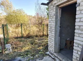 Земельный участок, площадь 666 +/- 18 кв. м., адрес: Россия, Саратовская область, р-н Саратовский, СНТ "Латухино", на расстоянии 3,5 км юго-восточнее х. Малая Скатовка Расковского муниципального образования Саратовского муниципального района Саратовской области, участок №36, кадастровый номер…