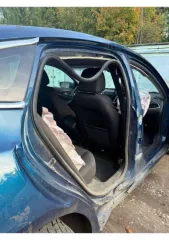 Chevrolet Malibu 2019 года, 163 л.с., пробег 105924 км, АКПП. VIN: 1G1ZG5ST7KF191593. Техническое состояние: Выстрелило 6 (или 7) подушек безопасности, аккумулятор не работает, машина не заводится. Заднее левое колесо спускает полностью примерно за 2-3 дня (под замену). Стук рейки. Не горит правая…