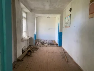 Нежилое здание 1551 кв.м с участком 2837 кв.м, Оренбургская область, Абдулинский район. Здание, назначение: нежилое, площадь 1551 кв.м, количество этажей 1, в том числе подземных 0, кадастровый номер 56:01:2405001:295, адрес: Оренбургская область, Абдулинский район, пос. Искра, ул. Садовая, д.5…