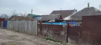 1/9 доля в праве на жилое здание, площадь: 26,8 кв.м., кадастровый номер: 26:24:040104:155, и 1/9 доля в праве на жилое здание, площадь: 28,7 кв.м., кадастровый номер: 26:24:040104:156, и 1/9 доля в праве на жилое здание, площадь: 30 кв.м., кадастровый номер: 26:24:040104:157, и 16528/96057 доля в…