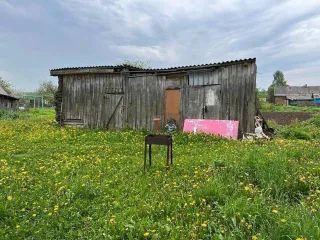 Жилой дом 40.9 м² и участок 1272 м² Ивановская область Жилой дом, площадь 40.9 м. кв, кадастровый номер: 37:08:010920:480 Земельный участок площадь: 1272 +/- 7, кадастровый номер: 37:08:010920:159, по адресу: Ивановская область, р-н. Комсомольский, д. Бутово, д. 33