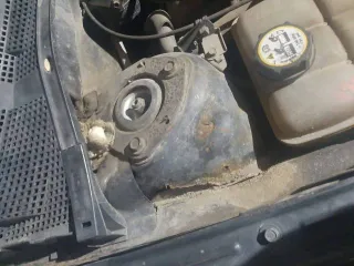 Mazda 3 2005 года выпуска, черный цвет. VIN: JMZBK12Z561296176, госномер: М815АС126. Мощность двигателя 77 л.с. (105 кВт), рабочий объем 1598 куб. см.