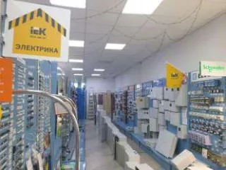 Нежилое здание, производственное под офисно-торговый дом, площадь 2070,7 кв.м, кад.№16:50:060201:133, г. Казань, ул. Родины, зд. 43, и 
Земельный участок площадью 5623 кв.м , кад. N 16:50:060201:633, г. Казань, ул. Родины, зд. 43