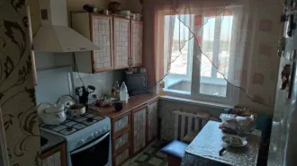 Квартира, площадь 62,6 кв.м., назначение: жилое, этаж: 9, адрес  местонахождение : Россия, обл Иркутская, г Ангарск, мкр 10 й, дом 46, квартира 175, кадастровый  условный  номер: 38:26:040402:1243 Находится в долевой собственности, размер доли: 5/12