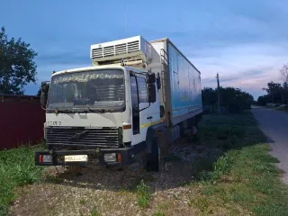 Volvo FL6, VIN YV2E4C4AXXB234357, шасси №D5B208010, кузов №YV2E4C4AXXB234357, цвет белый, 1999 г.в.