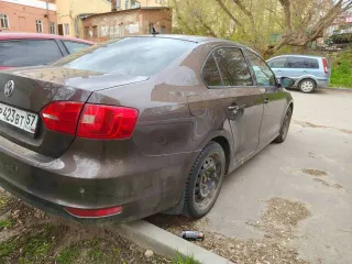 Volkswagen Jetta, 2014 года, 105 лс, 222000 км, АКПП, XW8ZZZ16ZEN916222. 222 тыс. Со слов собственника: сломана левая пружина, передняя подвеска требует замены. Более подробное техническое состояние выясняйте самостоятельно в ходе осмотра. Организатор торгов нюансами технического состояния не…
