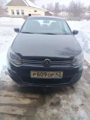 Volkswagen Polo, 2013 года, 105 лс, 165551 км, черный, VIN XW8ZZZ61ZEG019772, находящийся в залоге у ООО «СФО ПРИМА-ФИНАНС».