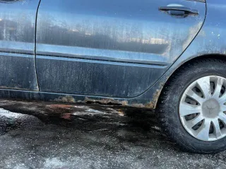 Mitsubishi Lancer 1.6, 2004, 98 л.с., 495000 км, VIN JMBSNCS3A4U013268, госномер М260РМ73. Автомобиль не заводится, находится в неудовлетворительном техническом состоянии: имеются неисправности двигателя, ходовой части и рулевого управления, а также коррозионные повреждения кузова и днища.