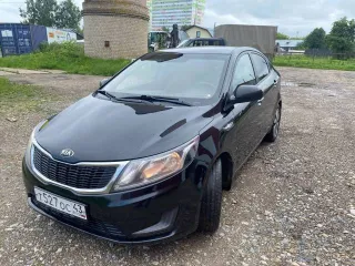 Kia Rio, 2013 года, 107 лс, 207690 км, АКПП. Легковой автомобиль KIA RIO, VIN Z94CB41ABER180785, 2013 г.в.