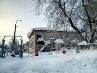 Здание, назначение: нежилое, этажей 3, в том числе подземных 1, общ пл. 1804,4 кв.м, к.н: 59:03:0400073:11313, адрес: край Пермский, г. Березники, ул. Юбилейная, дом 52, с земельным участком общ. пл. 11809 +/- 46 кв.м, к.н: 59:03:0400073:17, адрес: край Пермский, г. Березники, улица Юбилейная, з/у…