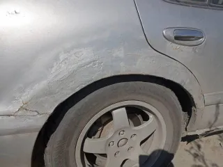 Nissan Cefiro 1997 года, 155 лс, 258148 км, АКПП. Транспортное средство, 1997 года выпуска, цвет белый (светло-серый). Заводится, на ходу. После аварии. Перед надо переваривать, и усиливать. Ест масло. Все пороги и арки переваривать, дно тоже гнилое, стойки, стаканы под замену. Коробка передач…
