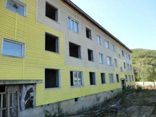 Многоквартирный жилой дом площадью 1493,3 кв.м, кадастровый №25:31:010204:2141, адрес: 692920 Приморский край, г. Находка, ул. Астафьева, д.129. Многоквартирный жилой дом площадью 3552,0 кв.м, кадастровый №25:31:010204:2142, адрес: 692920 Приморский край, г. Находка, ул. Астафьева, д.139…