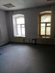 Нежилое помещение подвала, первого и второго этажей здания по адресу: г.Владимир, ул.Большая Московская, д.39, являющемся объектом культурного наследия регионального значения, включенным в ЕГРОКН (регистрационный номер 331410327330005), площадью 557,5 кв.м, кадастровый номер 33:22:032034:315…