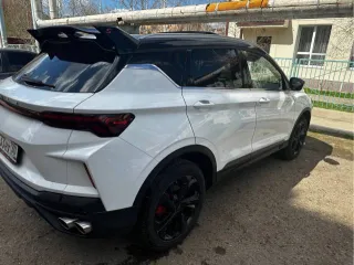 Geely Binyue 2023 года, 174 лс, 47898 км, АКПП. Легковой автомобиль Geely Binyue, 2023 года выпуска, с VIN номером LB37622ZXPX633049. Объект может быть приобретен с использованием заемных средств ПАО Сбербанк.