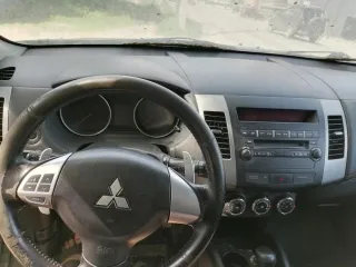 Mitsubishi Outlander 2010, легковой автомобиль MITSUBISHI модель Outlander 2010 г.в. VIN-номер JMBXTCW4WAZ006880. Местонахождение: г. Новосибирск, ул. Писарева, 104а. Контактный телефон: 89231205162 (Антон Сергеевич).
