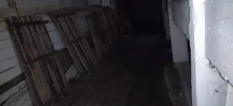 Земельный участок 4.55 га с постройками в Иркутской области, г. Тайшет, ул. 10 Сельхоз. Площадь участка 45507 кв.м., кадастровый номер 38:29:020901:306 (реестровый номер федерального имущества П11400011114). На участке расположены: нежилое здание (коровник) площадью 631,7 кв.м., кадастровый номер…