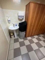 Встроенное нежилое помещение медицинского консультационно-диагностического центра. Назначение: нежилое. Площадь: 114 кв.м. Этаж: 1. Адрес: Пермский край, г. Березники, ул. Юбилейная, д. 24. Кадастровый номер: 59:03:0400073:11475. А также связанные с помещением доли в праве на общедомовое имущество…