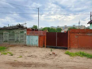 Дом 63 кв.м и участок 677 кв.м, г. Энгельс, Саратовская область. Дом 63 кв.м. и земельный участок 677+/-9 кв.м. в Энгельсе. Земельный участок площадью 677 +/- 9 кв.м., кадастровый номер: 64:50:010419:116, расположенный по адресу: Саратовская область, г Энгельс, ул Свердлова, д. 113, дом площадью 63…