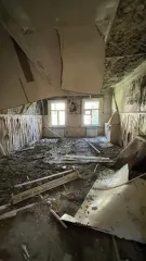 Одноэтажное нежилое здание площадью 207,3 кв. м с кадастровым номером 64:48:010114:1403, расположенное по адресу: г. Саратов, мкр. Комбайн, зд. № 6А, вместе с земельным участком площадью 974 кв. м с кадастровым номером 64:48:010127:85, расположенным по адресу: г. Саратов, мкр. Комбайн, з/у № 6А…