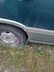 SsangYong Istana 1999 года выпуска. VIN: KPDAB6E81XP078715, двигатель №: 077573, шасси №: KPDAB6E81XP078715, кузов №: KPDAB6E81XP078715