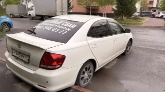 Nissan Tiida 2006, Легковой автомобиль марки Nissan Tiida, 2006 года выпуска, VIN отсутствует, № кузова NC11-117464, цвет серый, ГРЗ M514MT14, ПТС № 25 УМ 342059
