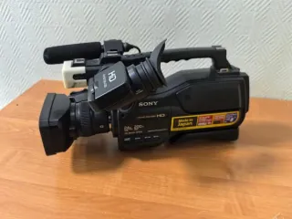 Видеокамера Sony HXR-MC2500 Видеокамера Sony HXR-MC2500 
Вид оборудования: видеокамера 
Состояние объекта (новое, б\у): б/у 
