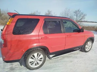 Honda CR-V 1992 года, 158 лс, пробег 317 850 км, полный привод (4WD), автоматическая коробка передач (АКПП). Объем двигателя 1998 куб.см, модель двигателя K20A, номер двигателя 4053413, номер кузова RD5-1102345, красный цвет. Имеются недочеты по кузову. Автомобиль на ходу в удовлетворительном…