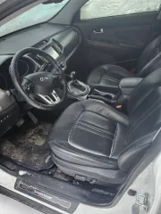Kia Sportage 2014 года выпуска, VIN XWEPC81ADE0001105.