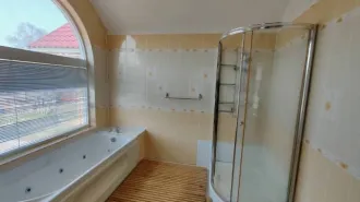 Земельный участок 3072 кв.м с домом и постройками в Камчатском крае. Участок с расположенными на нём жилым домом и вспомогательными строениями (гараж, летняя кухня, бассейн, баня) по адресу: Россия, Камчатский край, Елизовский район, село Паратунка, улица Речная, дом 9. В том числе: земельный…