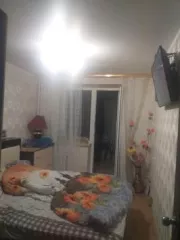 1\2 доля объекта жилой недвижимости 2-х комнатной квартиры №1, общей площадью 49,8 кв.м, кадастровый номер 64:42:030404:118
По адресу: Саратовская обл., г. Вольск, ул. Вышинского, д. 10