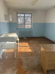 Встроенное нежилое помещение 75,6 кв.м., Тюменская область, д. Бокаревка. Встроенное помещение, назначение: Нежилое, этаж 1, площадь 75,6 кв.м., кадастровый номер: 72:10:0802001:208, расположенное по адресу: Тюменская область, Ишимский район, д. Бокаревка, ул. Павла Чернова, д. 1 а/4, в том числе…