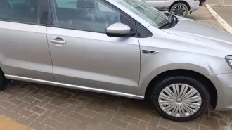 Volkswagen Polo 2018, легковой автомобиль, год выпуска: 2018, VIN: XW8ZZZ61ZKG009616, цвет: серебристый. Имущество является предметом залога ООО МФК "ПСБ Финанс".