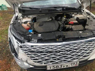 Omoda C5 2024 года выпуска, VIN LVVDB21BXRD106376, госномер Т583УК193. Автомобиль после аварии.