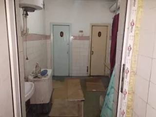 Нежилое помещение, кадастровый номер 71:12:070605:308. Тульская область, Киреевский район, рабочий поселок Бородинский, улица Гоголя, дом 17. Назначение: нежилое, площадь 782.4 м². Расположено на первом и втором этажах. Обременение: аренда. Кадастровая стоимость 4215571.2 руб. Кадастровый номер…