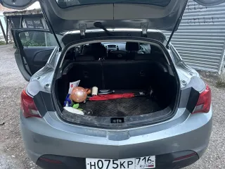 OPEL ASTRA GTC 2012. Марка - OPEL; Модель – ASTRA GTC P-J/SW; Год изготовления – 2012; VIN - XWFPD2DC1C0012226 (залог ООО МКК КАРАНГА)