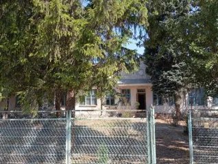 Имущественный комплекс 591.8 кв.м в Краснодарском крае. Включает здание с кадастровым номером 23:11:0202076:46, здание с кадастровым номером 23:11:0202038:85 и земельный участок с кадастровым номером 23:11:0202077:38 площадью 5643 кв.м. Комплекс состоит из нежилого здания площадью 583,4 кв.м и…