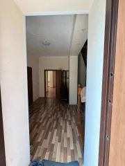 Жилое здание 334.9 кв.м, кадастровый номер 50:20:0010111:282, расположено в Московской области, Одинцовский район, дер. Мякинино, ЗАО «Береста», уч. 46. Земельный участок 1500 кв.м, кадастровый номер 50:20:0010102:6, вид разрешенного использования - для индивидуального жилищного строительства…