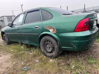 Opel Vectra B 1995 автомобиль «Opel Vectra B» ГРЗ Н 966 ОТ 198, 1995 г.в., VIN W0L000036T1019306, ключи и документы отсутствуют