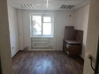 Нежилое помещение 33,3 кв.м, кадастровый номер 34:30:160005:9191, реестровый номер федерального имущества П13360000883, по адресу: Волгоградская область, Суровикинский район, г.Суровикино, ул. Ленина, 68, расположение в пределах объекта недвижимости – 1 этаж, назначение нежилое.
