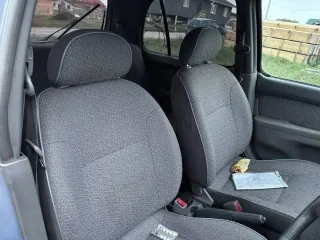 Nissan March 2000 года, 60 лс, 175 000 км, АКПП, автомобиль Ниссан Марч, 2000 года выпуска, № кузова К11925371.