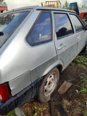 Автомобиль ВАЗ 21093, госномер Е674ХЕ124. Год выпуска не установлен. Рабочее состояние и комплектность не проверялись. Имущество обращено в доход государства. Документы отсутствуют. Пробег: 0 км. Объем двигателя, мощность, VIN, коробка передач и привод не установлены. Экологический класс: 4. Дата…