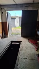 Нежилое помещение (гараж), 17.3 кв.м., кадастровый номер: 39:15:131503:407, адрес: Калининградская область, г Калининград, ул Нарвская, д 54а, гараж № 1, литер А, (гараж расположен над коммуникациями (труба с водой). В 2025г была авария указанной трубы. Из-за чего: многочисленные трещины на стенах…