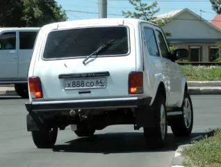 лот №3 – автомобиль lada 212140, 2013 г.в., вин номер xta212140d2140949. p номер: х888со 64   начальной стоимостью – 340 000 рублей. лот №3 – автомобиль lada 212140, 2013 г.в., вин номер xta212140d2140949. p номер: х888со 64   начальной стоимостью – 340 000 рублей.