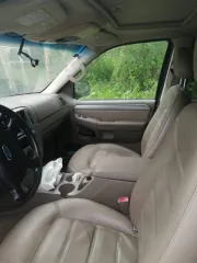 Ford Explorer (ФОРД) 2002 года, 209 лс, 300000 км, полный привод, АКПП, легковой автомобиль, марка: FORD EXPLORER XLT, цвет: черный, VIN: 1FMDU73E33ZA22768, ПТС: 77ОУ274574, г/н: Т889ММ199, изготовитель: ФОРД (США), тип двигателя: бензиновый, мощность 209 л.с. (кВт), разрешенная максимальная масса…